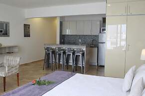 5a Coral Suites