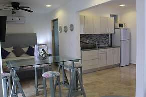 5a Coral Suites