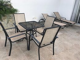 5a Coral Suites