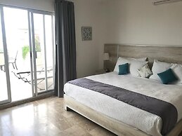 5a Coral Suites