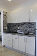 5a Coral Suites