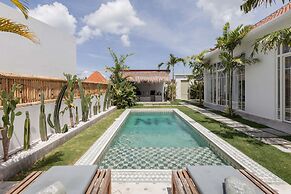 No Rush Villas