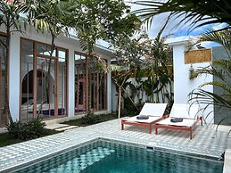 No Rush Villas