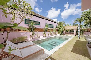 No Rush Villas
