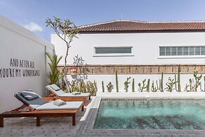 No Rush Villas