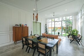 No Rush Villas