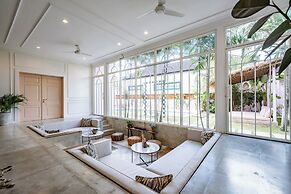 No Rush Villas