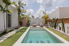 No Rush Villas