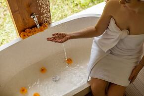 Nadi Nature Resort - Adults Only