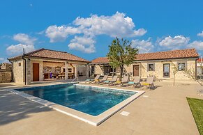 Villa Tany