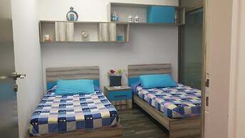 Chalet in Siwar, 3 min From Le Royal Hotel, Rimal