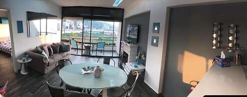 Chalet in Siwar, 3 min From Le Royal Hotel, Rimal