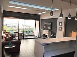 Chalet in Siwar, 3 min From Le Royal Hotel, Rimal