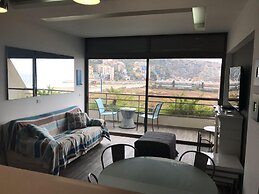 Chalet in Siwar, 3 min From Le Royal Hotel, Rimal