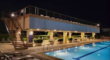 Chalet in Siwar, 3 min From Le Royal Hotel, Rimal