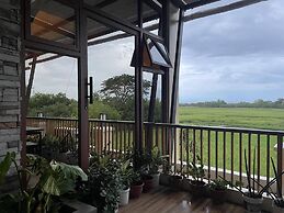 Sarojus Farmview Hotel