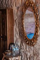 Bayar Cave Suites