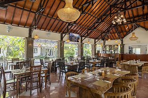 Jimbarwana Hotel