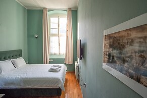 Old School Hotel