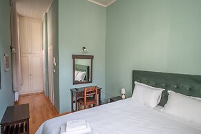 Old School Hotel
