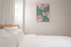 Anook Hotel Guri