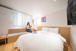 Anook Hotel Guri