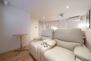 Anook Hotel Guri