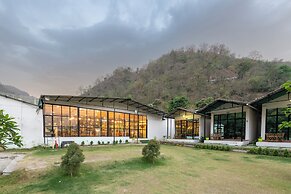 The Ayali Riverside Resort By Alivaa