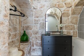 Trullo La Dolina by Wonderful Italy