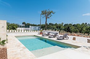 Trullo La Dolina by Wonderful Italy