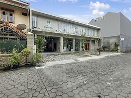 Capital O 90983 Harmony Easy Stay