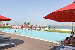 Cozy beachfront 1 bedroom apartment -Th8
