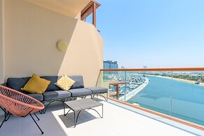 Luxurious Studio With Breath-taking Palm Views