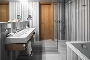 Met Boutique Hotel