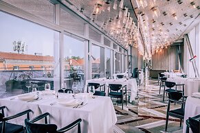 Met Boutique Hotel