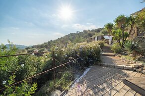 Azalo Country House