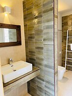 Azalo Country House