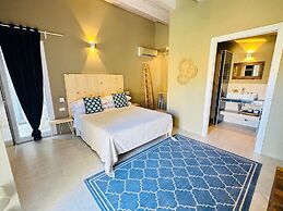 Azalo Country House