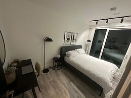 Impeccable 1bed Flat in West London!!