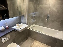 Impeccable 1bed Flat in West London!!