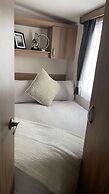 Remarkable 3-bed Caravan, Direct Beach Access