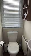 Remarkable 3-bed Caravan, Direct Beach Access