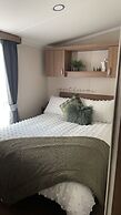 Remarkable 3-bed Caravan, Direct Beach Access