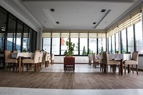 Hotel King