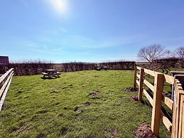 Lonnon Cottage