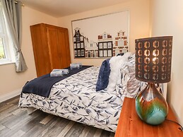Lonnon Cottage