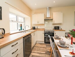 Lonnon Cottage