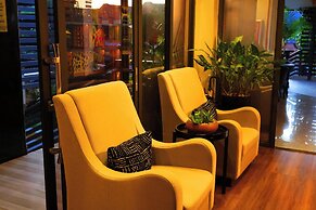 URBAN PARK SUITES HOTEL