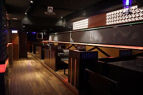 URBAN PARK SUITES HOTEL