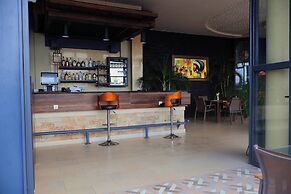 URBAN PARK SUITES HOTEL
